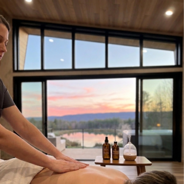 In-Unit Individual Massage (60 mins)